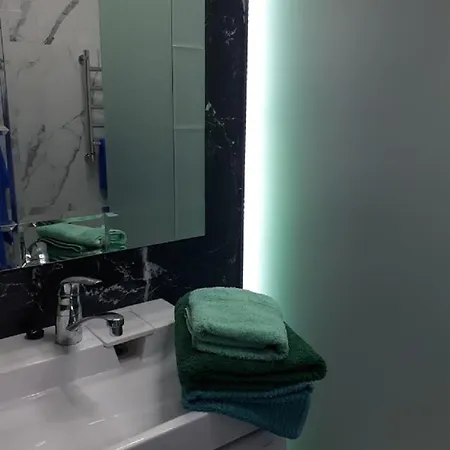 Apartment Новостройка На Пр-Те Победителей Лебяжий Для Хорошего Отдыха От Хозяина *